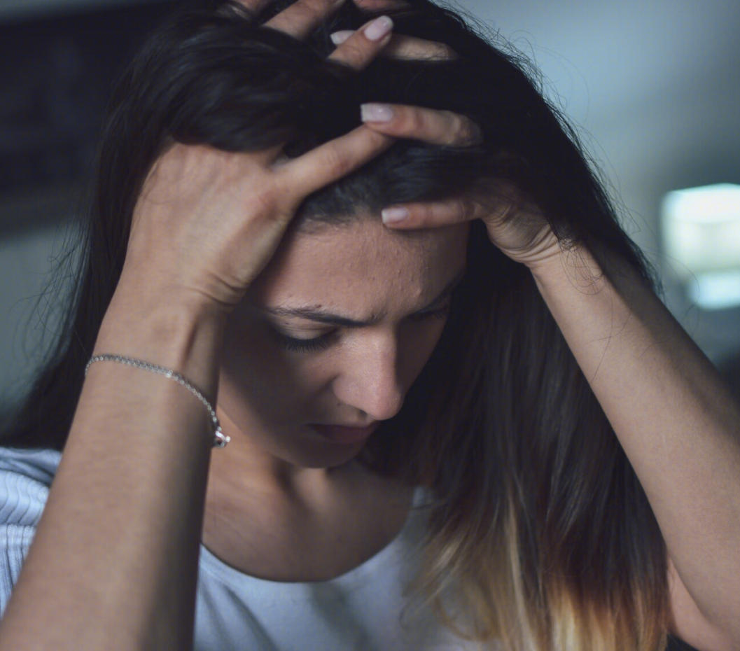 「抑郁症」的严重程度可能增加HIV感染者患这种疾病的风险